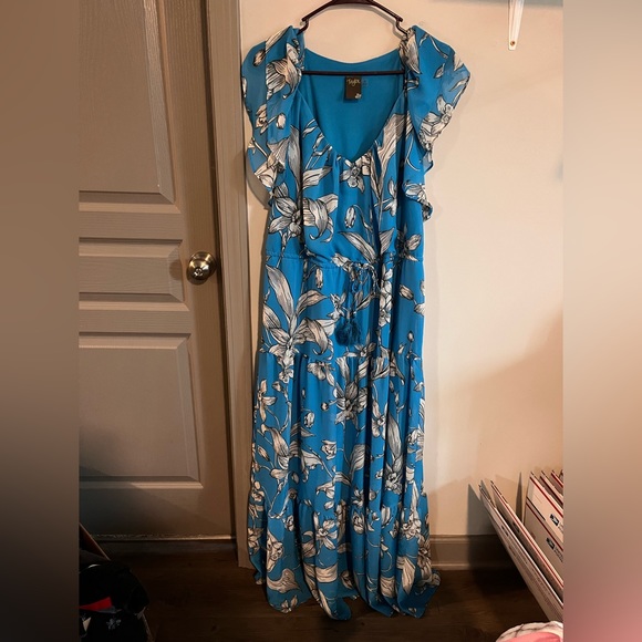 Taylor Dresses & Skirts - Women’s blue maxi dress Brand Taylor size 16
